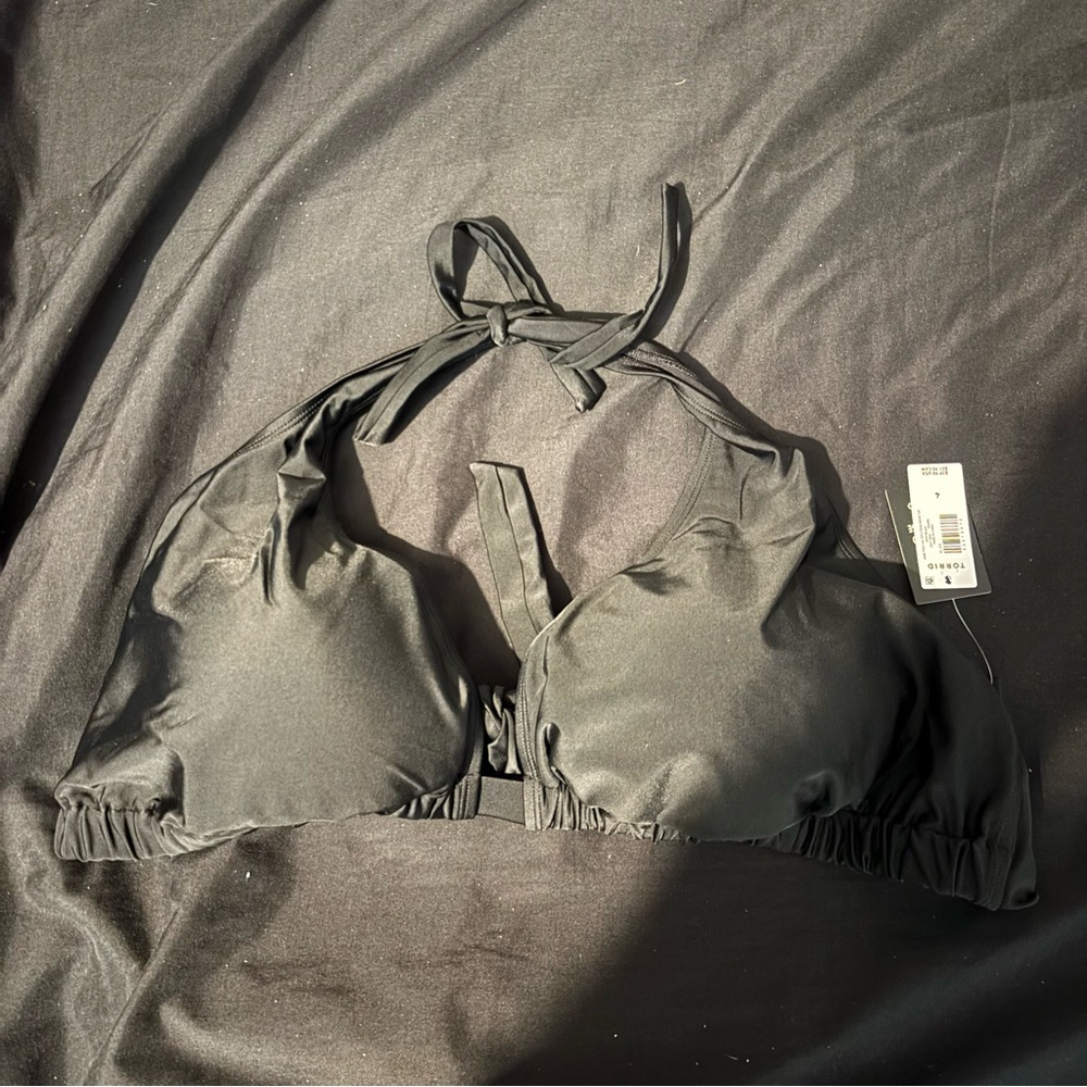 Torrid black wire free halter bikini top